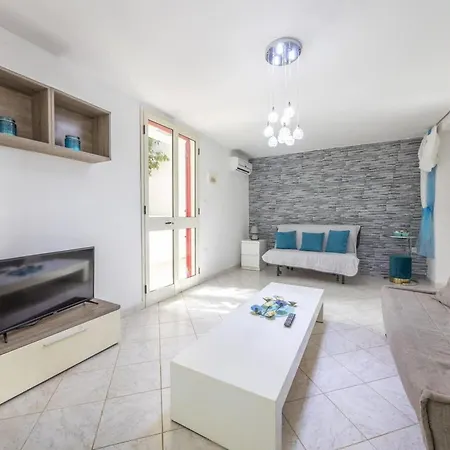 Villa Seaside Modern For 8 Gallipoli