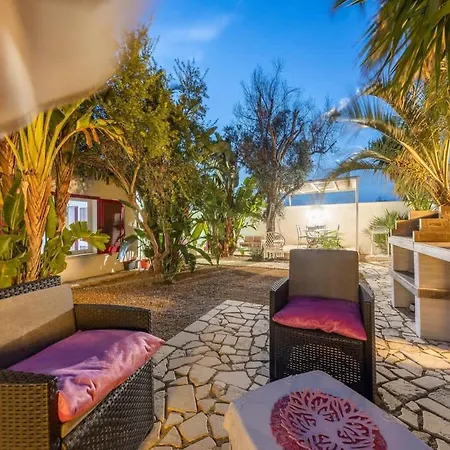 Villa Seaside Modern For 8 Gallipoli