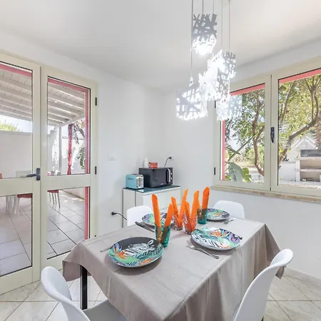 Seaside Modern For 8 Villa Gallipoli