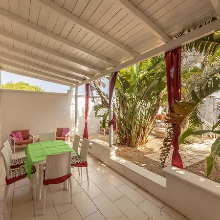 Villa Seaside Modern For 8 Gallipoli